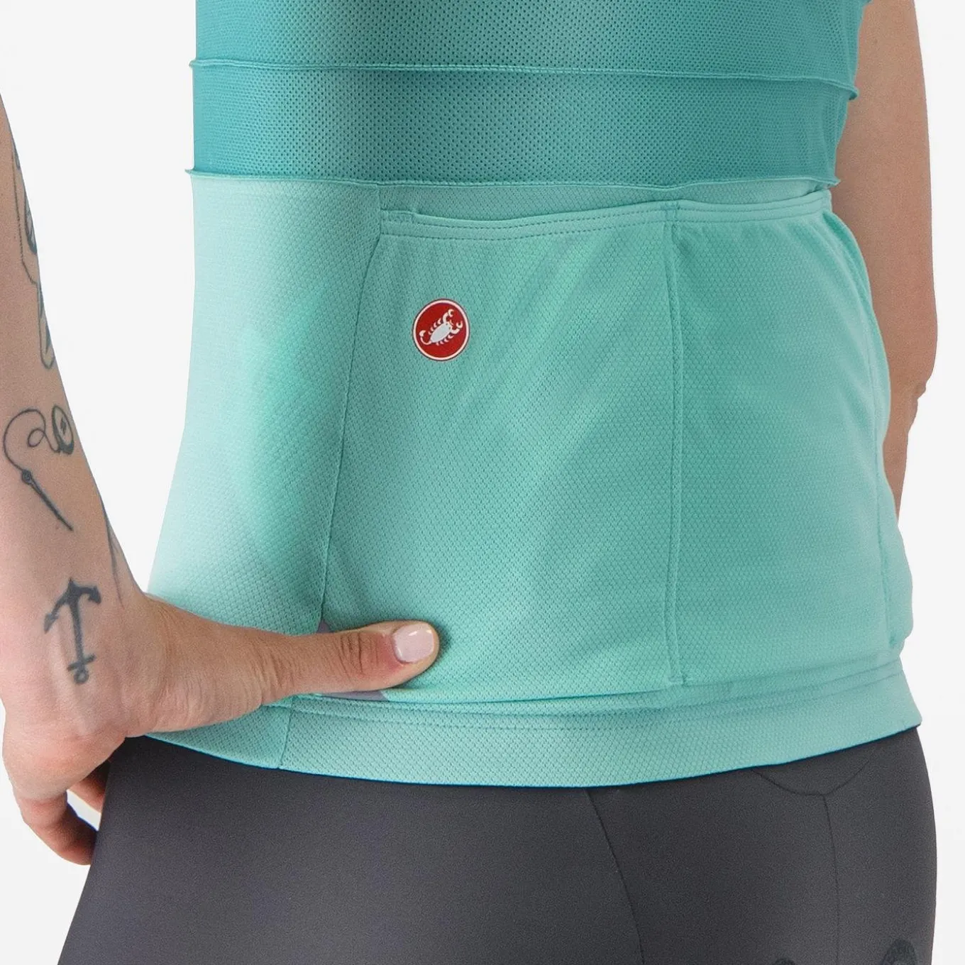 ANIMA 4 SLEEVELESS